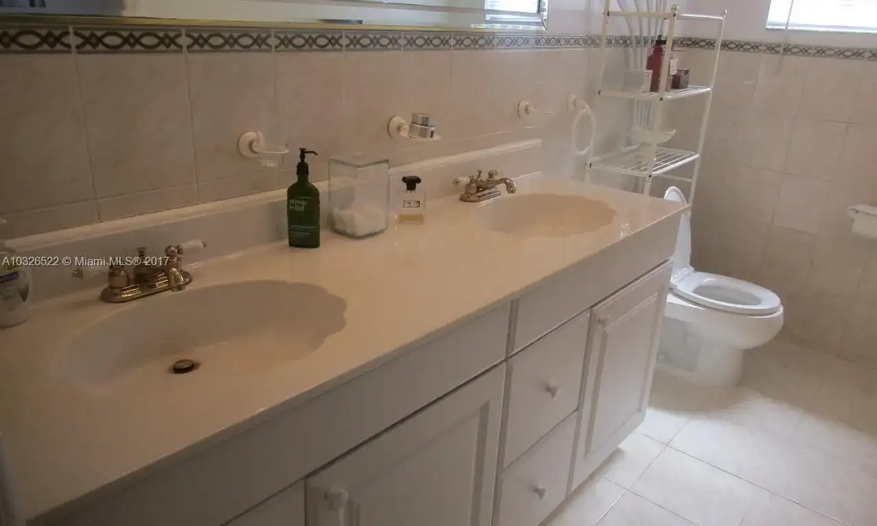 8135 SW 136th St, Pinecrest FL 33156 photo 2