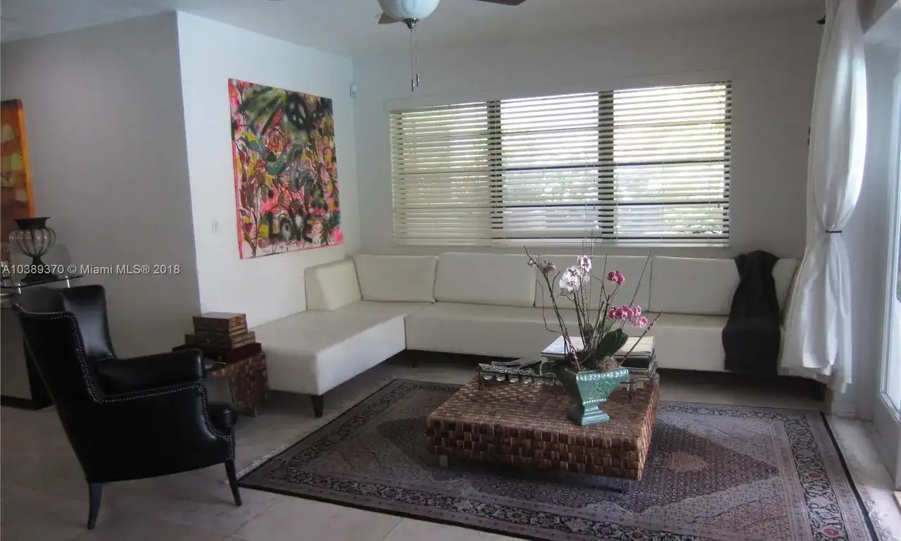 9056 Bay Dr, Surfside FL 33154 photo 2