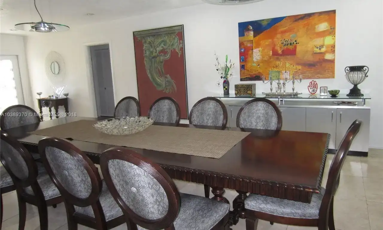 9056 Bay Dr, Surfside FL 33154 photo 3