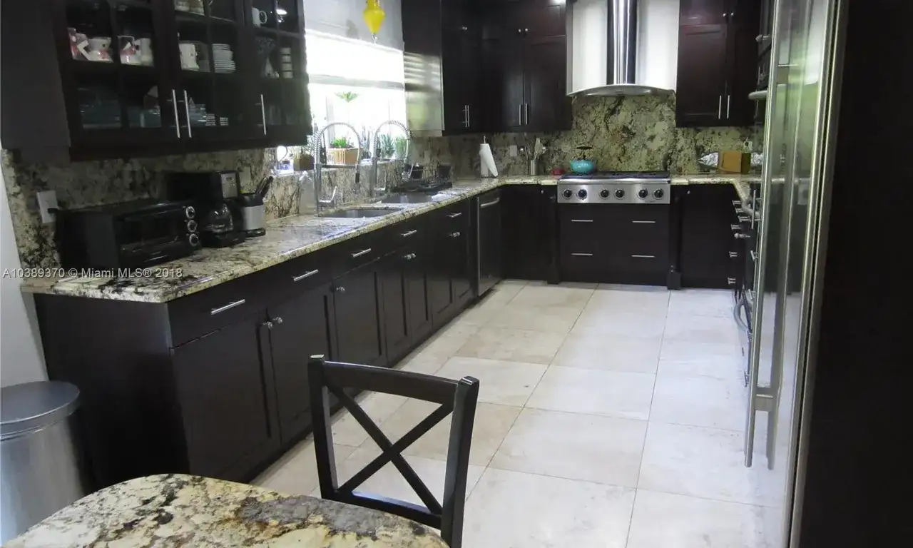 9056 Bay Dr, Surfside FL 33154 photo 4