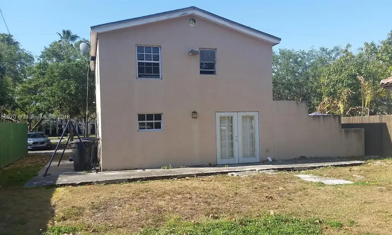1680 NE 168th St, North Miami Beach FL 33162 photo 3