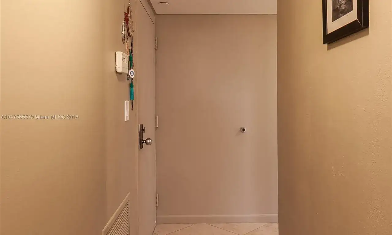 18181 NE 31st Ct # 1007, Aventura FL 33160 photo 3