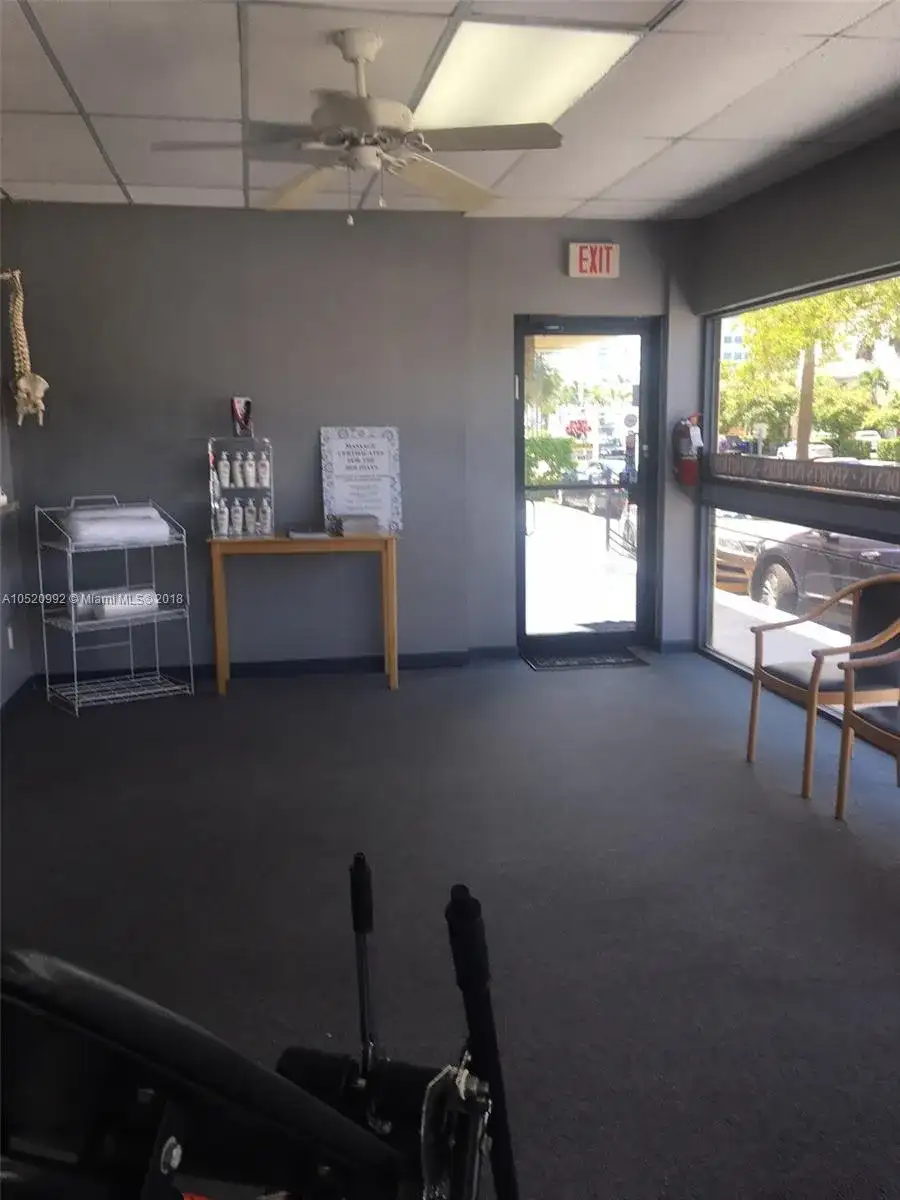 123 ST, North Miami FL 33181 photo 3