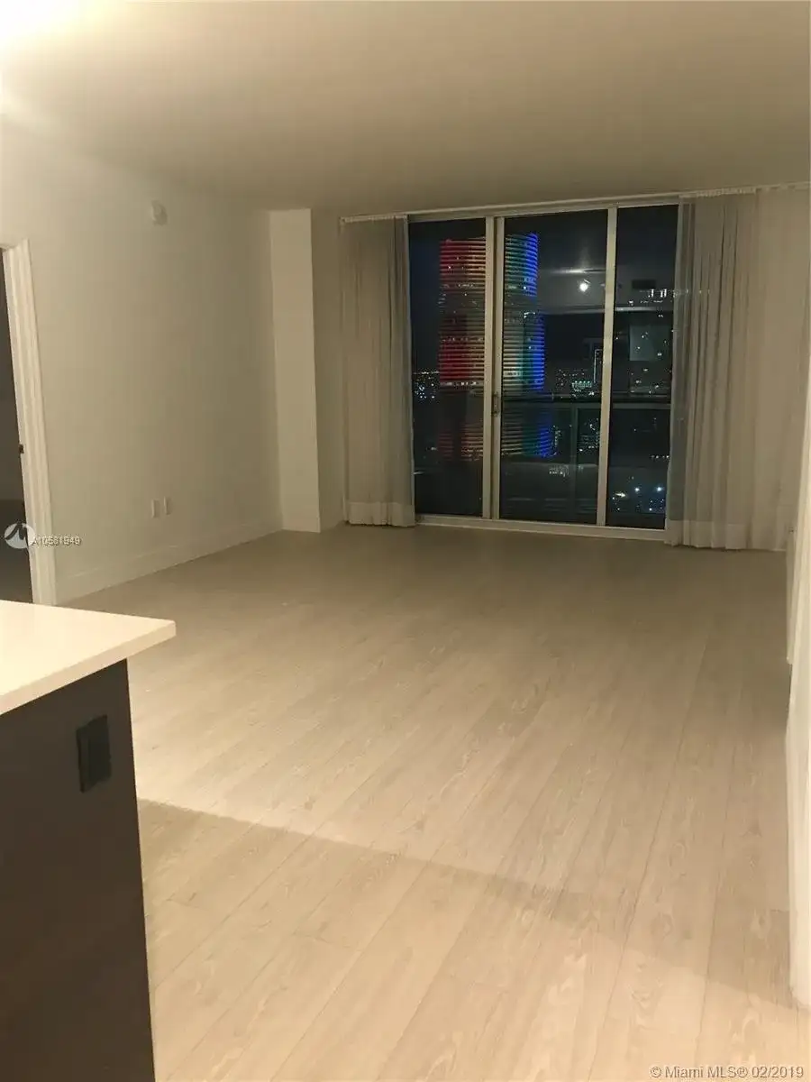 55 SE 6th St # 2905, Miami FL 33131 photo 4
