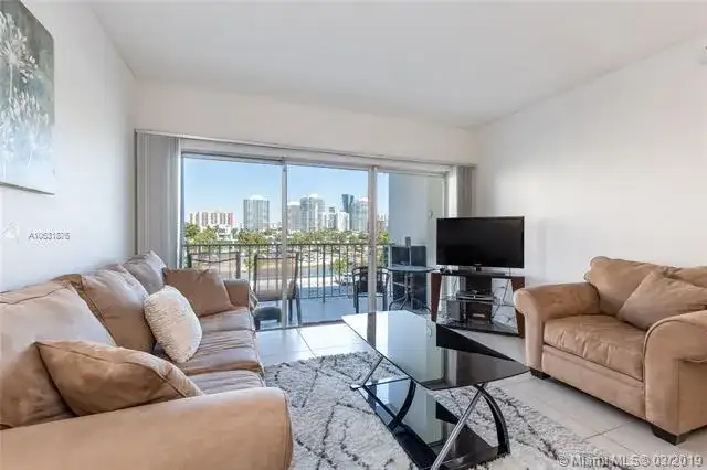 500 Bayview Dr # 325, Sunny Isles Beach FL 33160 photo 5