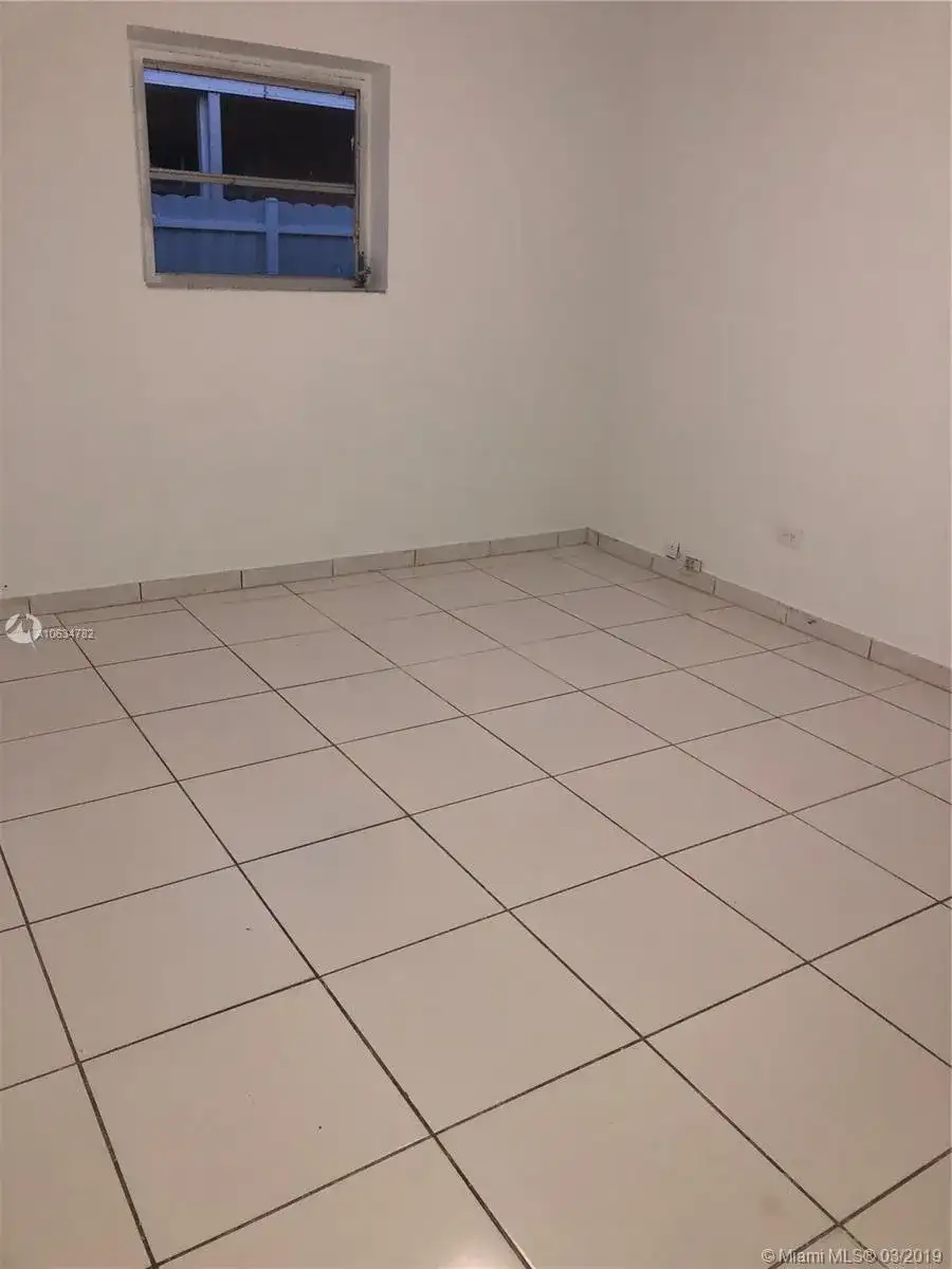 830 E 12th Pl, Hialeah FL 33010 photo 5