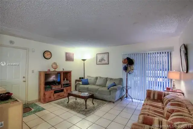 18965 NW 62nd Ave # 105, Hialeah FL 33015 photo 2