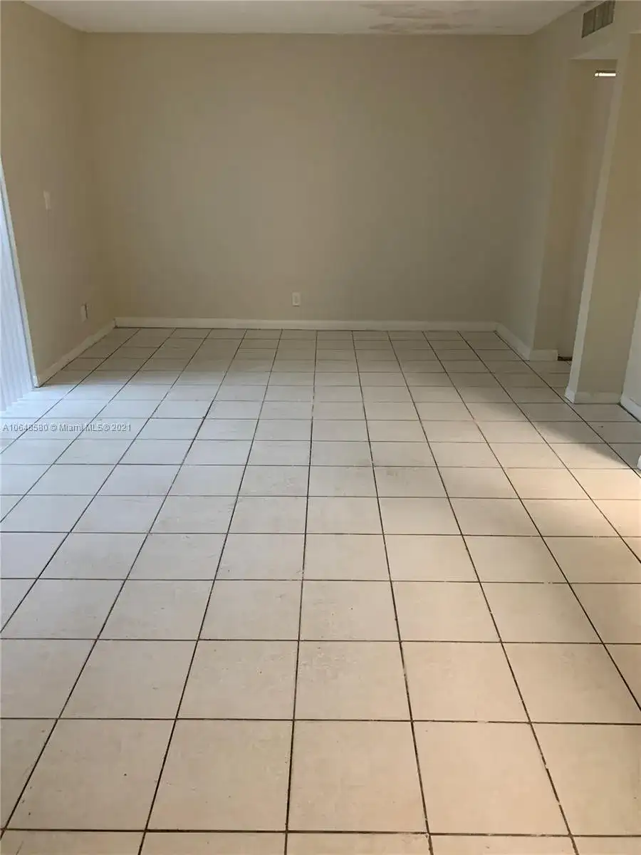 5721 Blueberry Ct # 125, Lauderhill FL 33313 photo 3