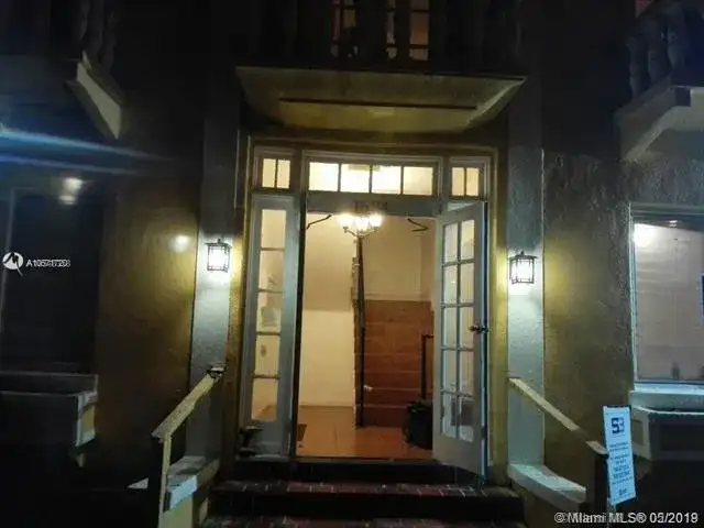 1684 SW 10th St, Miami FL 33135 photo 2