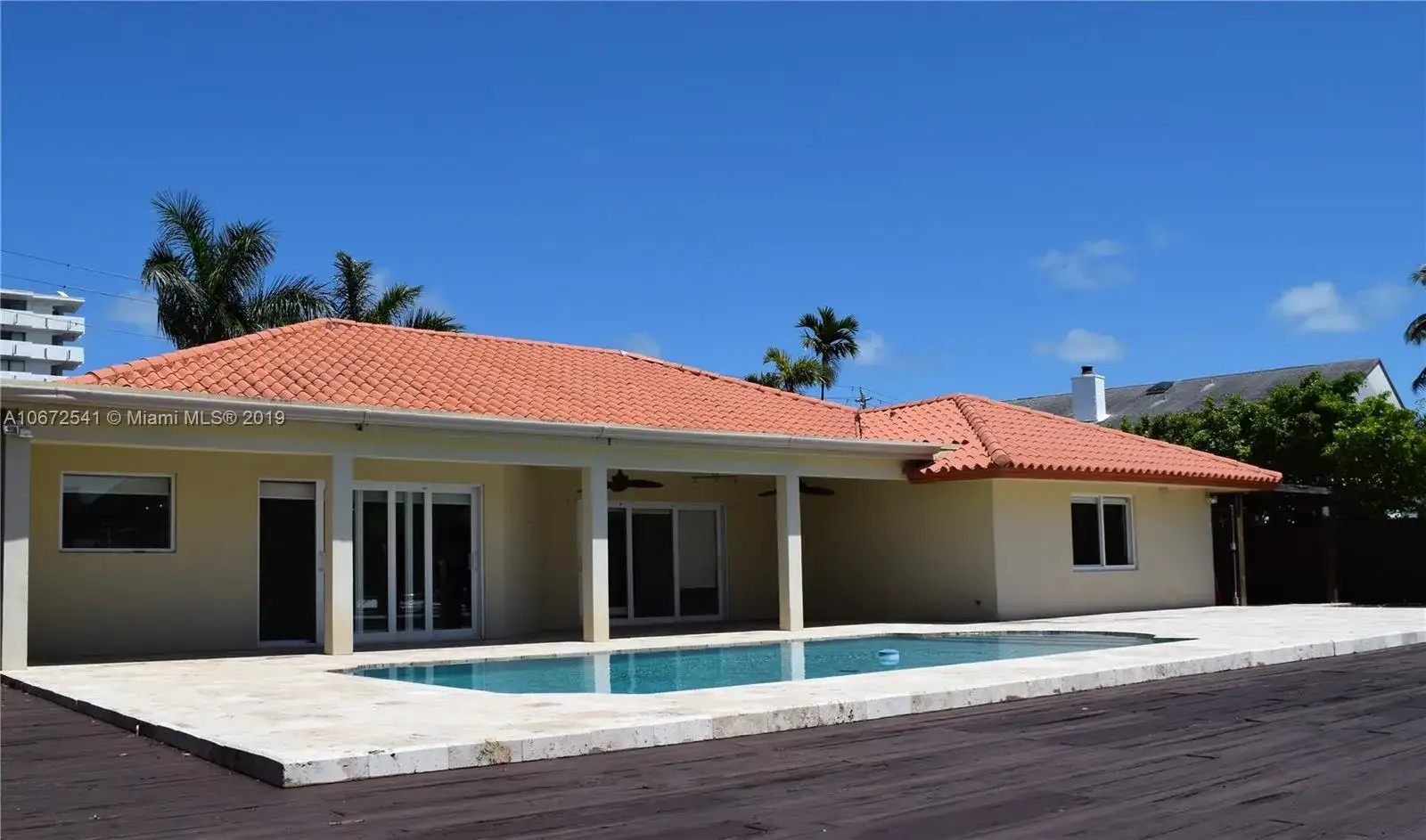 16650 NE 35th Ave, North Miami Beach FL 33160 photo 3