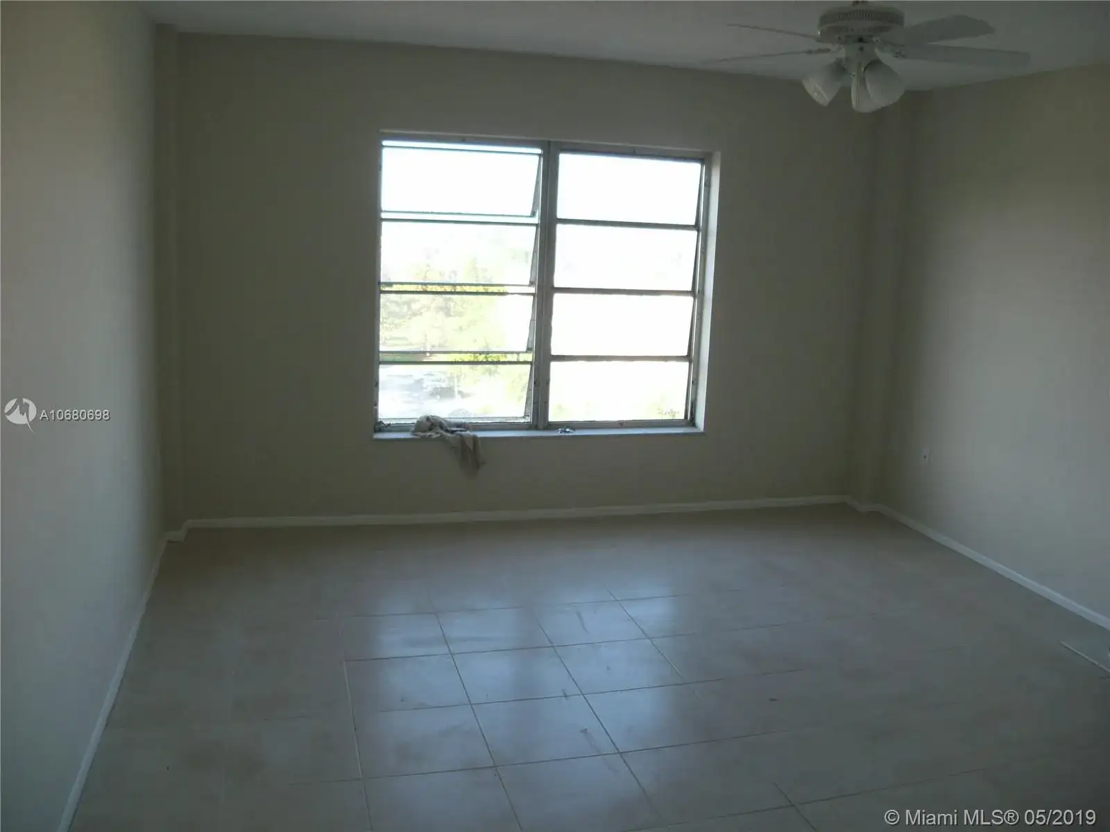4174 Inverrary Dr # 911, Lauderhill FL 33319 photo 2