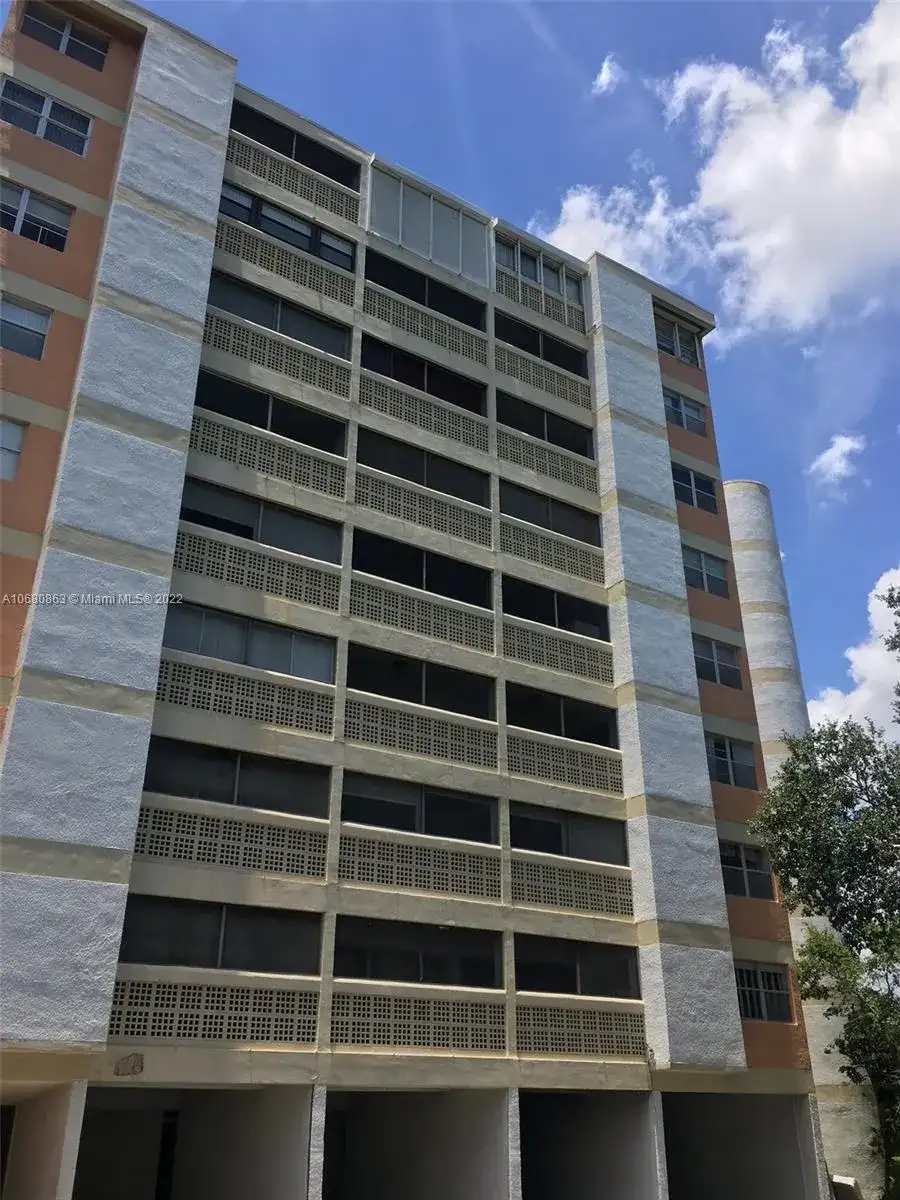 3301 Spanish Moss Ter # 906, Lauderhill FL 33319 photo 2