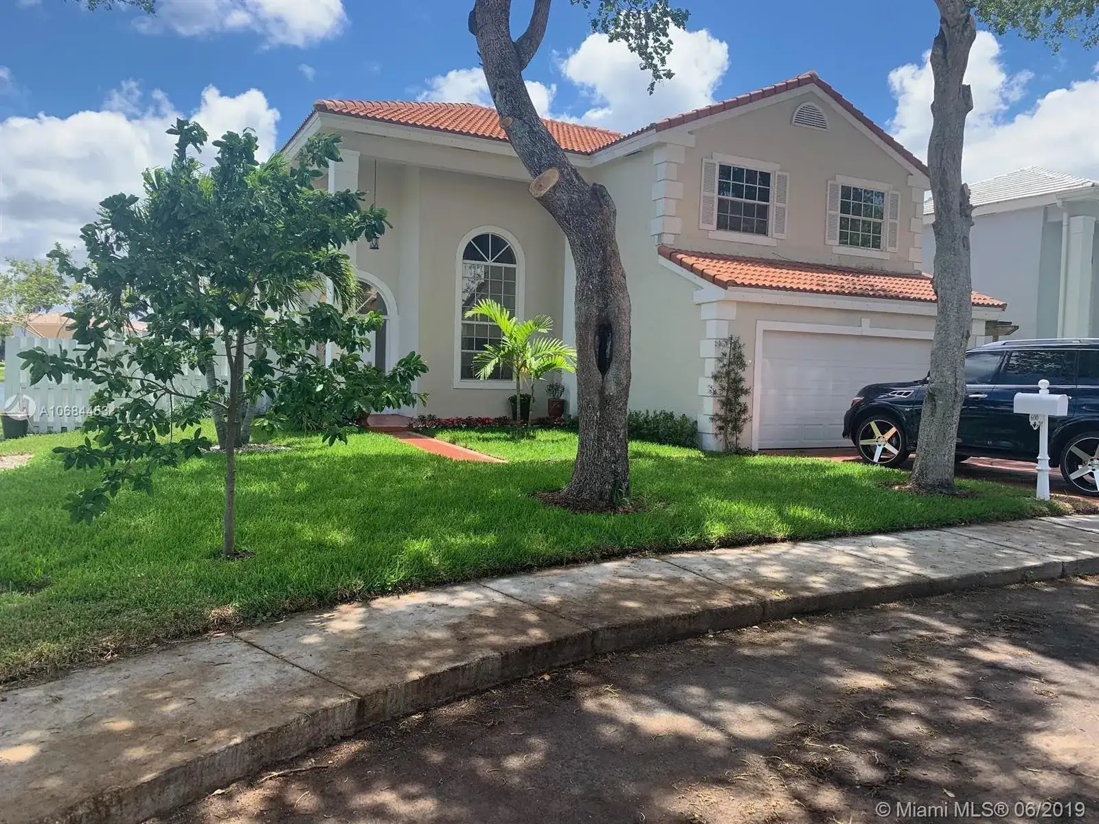 600 Lakeshore Ter, Davie FL 33325 photo 2