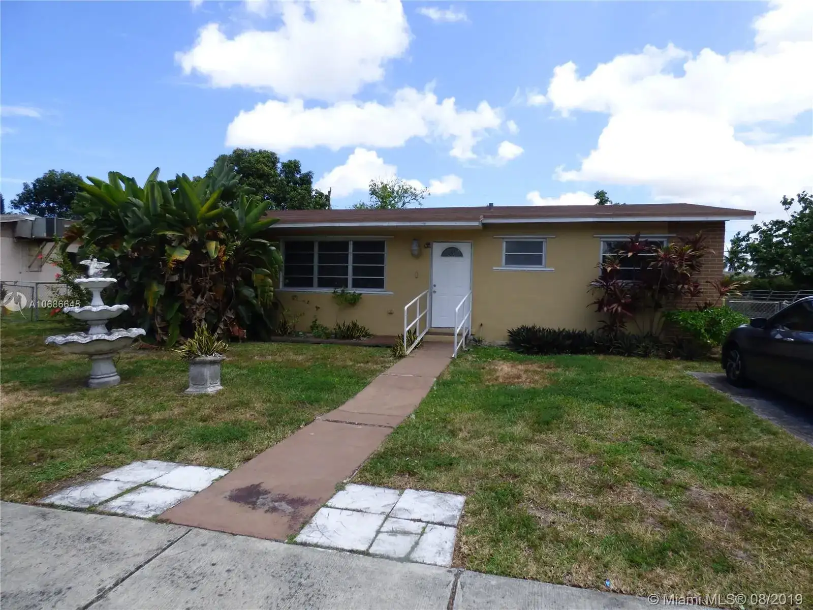 20 NE 215th St, Miami Gardens FL 33179 photo 2