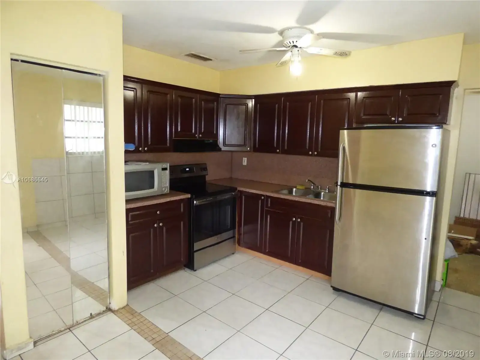 20 NE 215th St, Miami Gardens FL 33179 photo 3