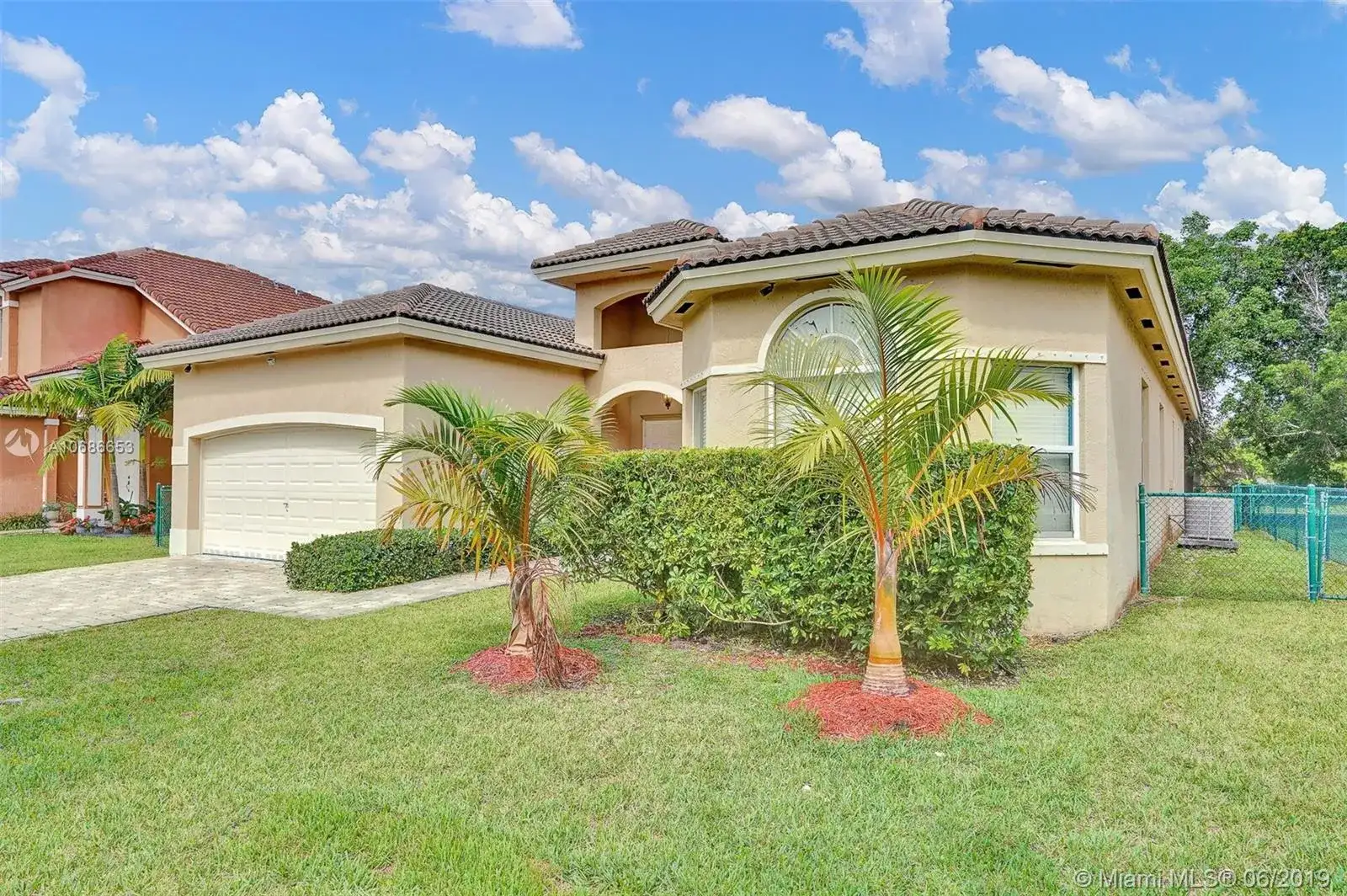2120 SE 17th Ave, Homestead FL 33035 photo 2