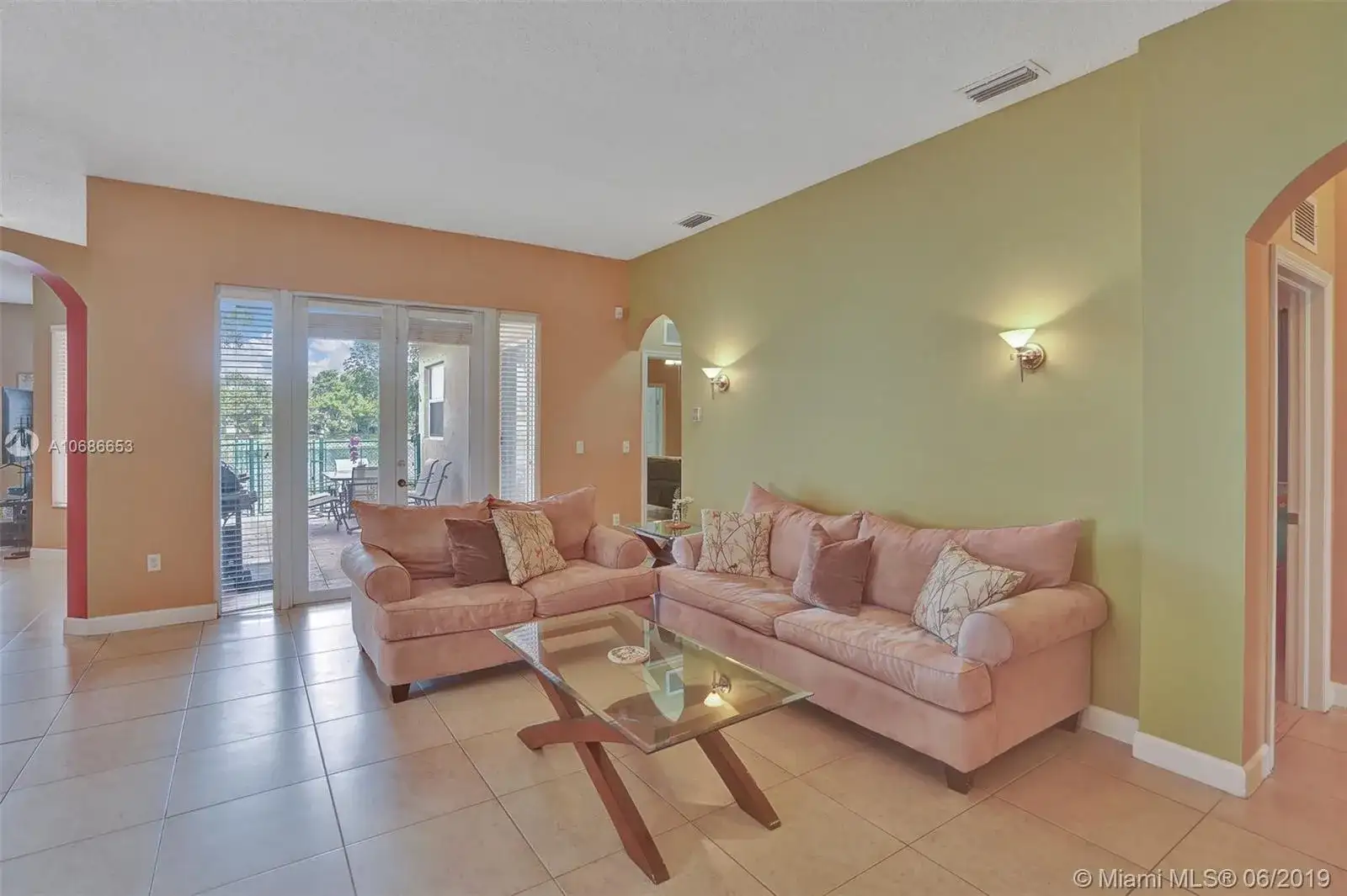 2120 SE 17th Ave, Homestead FL 33035 photo 4