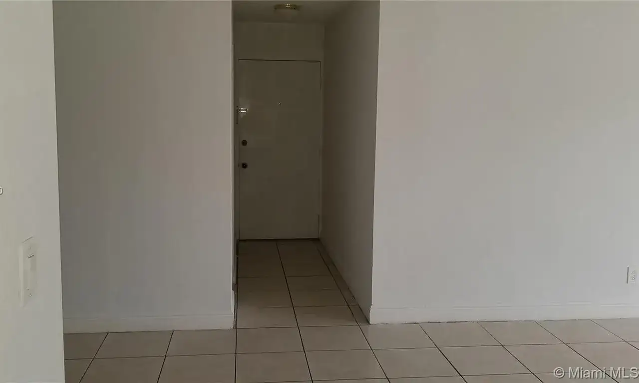 5241 Geneva Way # 108, Doral FL 33166 photo 4