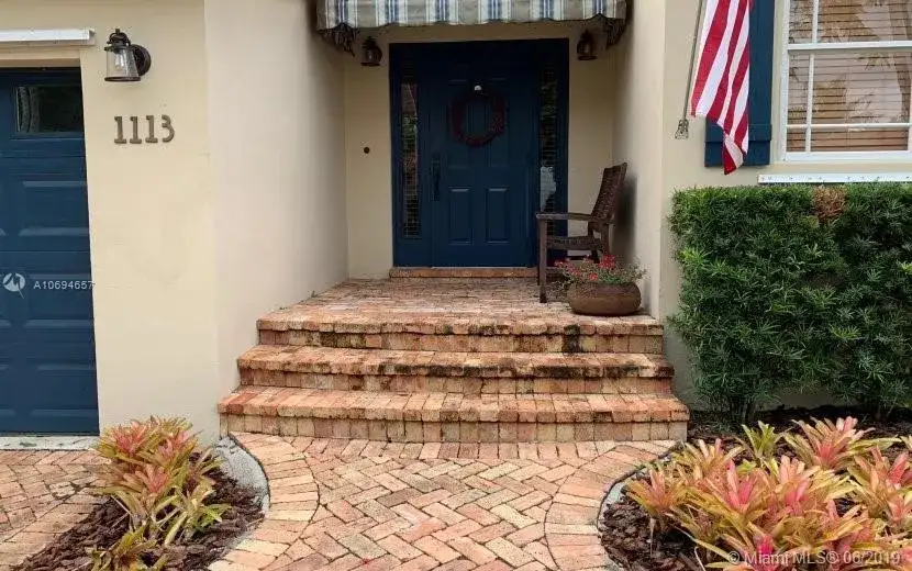 1113 El Rado St, Coral Gables FL 33134 photo 2
