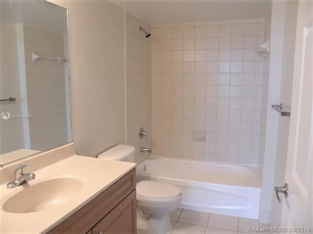 900 SW 8th St # 1410, Miami FL 33130 photo 5