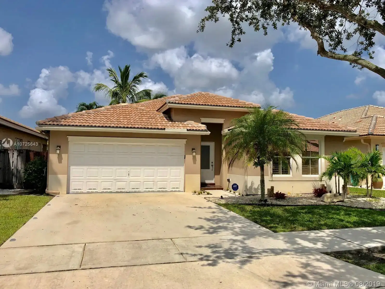 281 W Royal Cove Cir, Davie FL 33325 photo 5