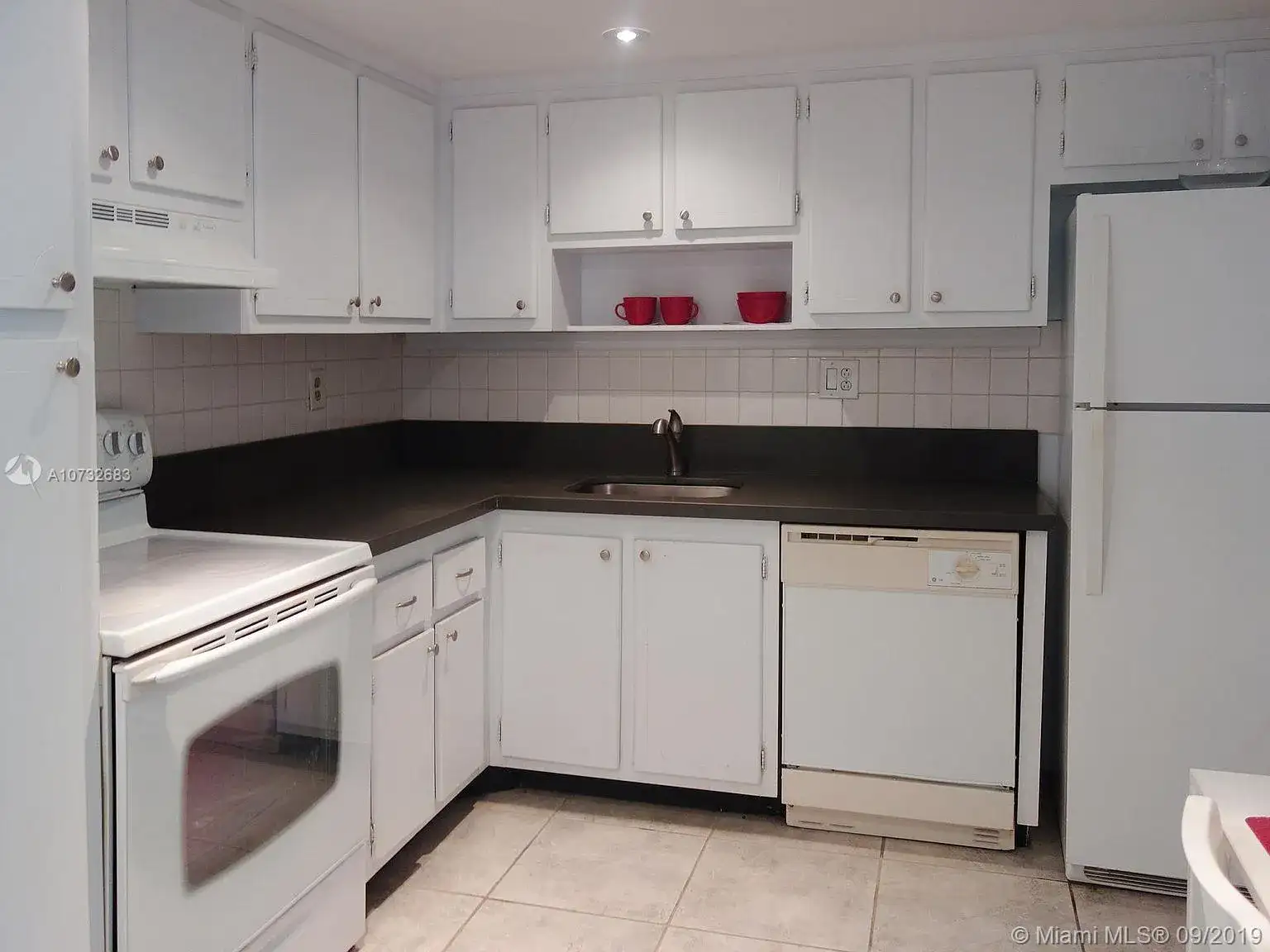 2751 Taft St # 405, Hollywood FL 33020 photo 4