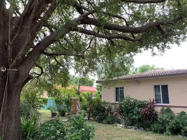 11102 NE 9th Ct, Biscayne Park FL 33161 photo 4