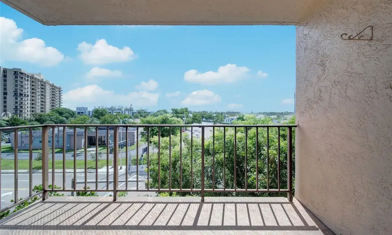 1465 NE 123rd St # 515, North Miami FL 33161 photo 5