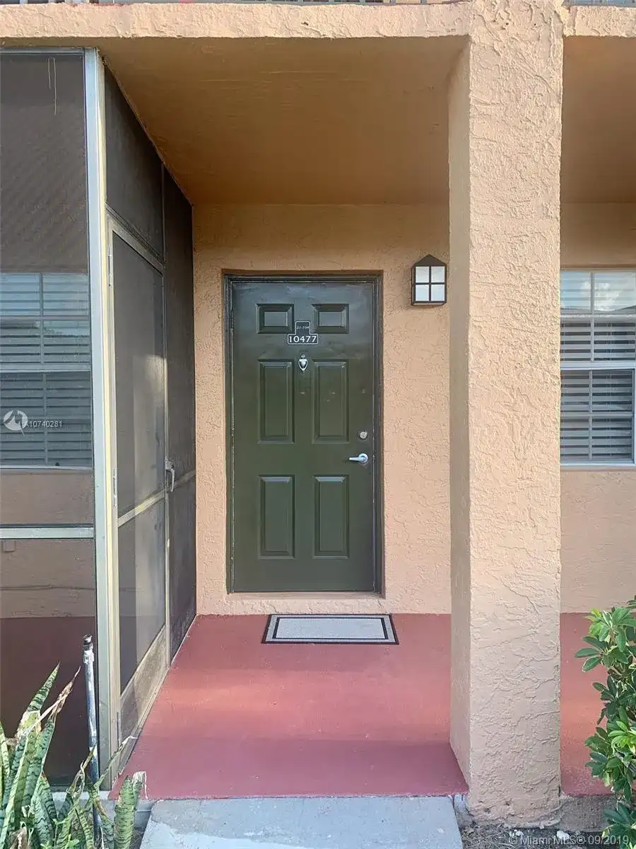 10477 NW 7th St # 104, Pembroke Pines FL 33026 photo 2