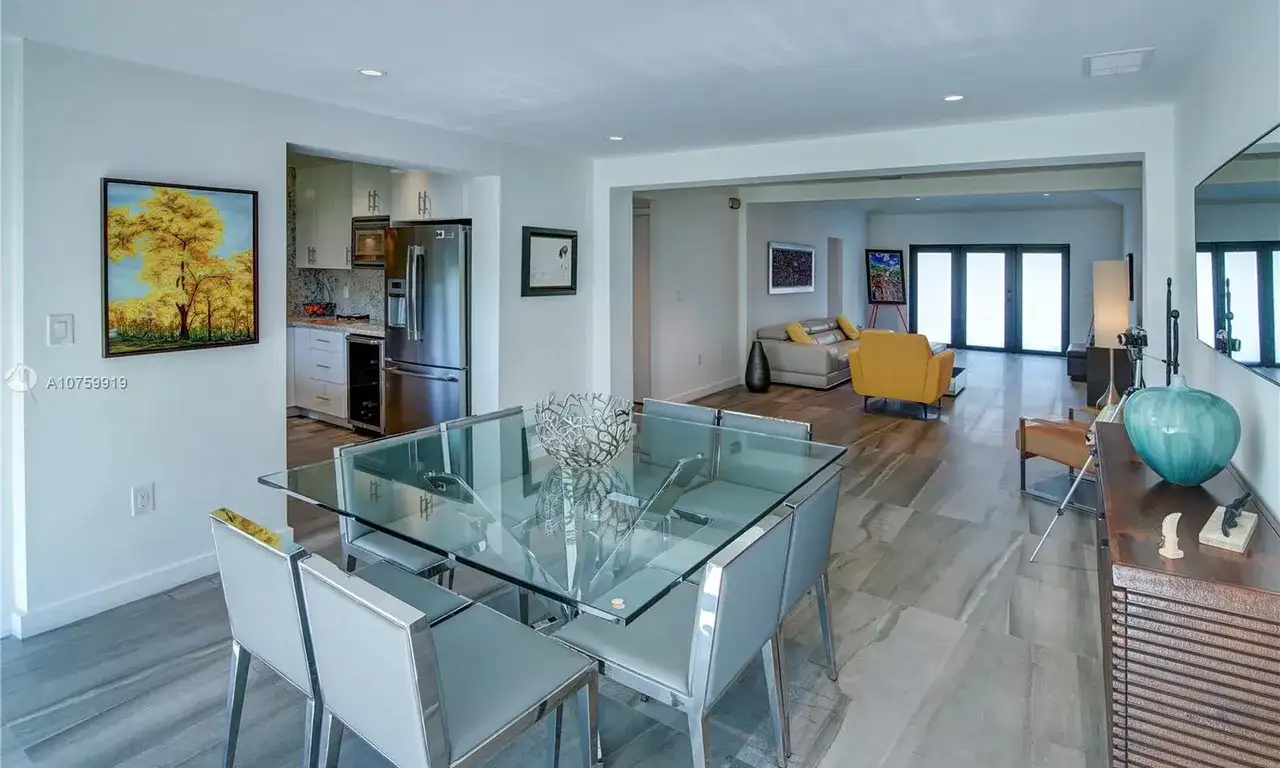 8834 Abbott Ave, Surfside FL 33154 photo 3