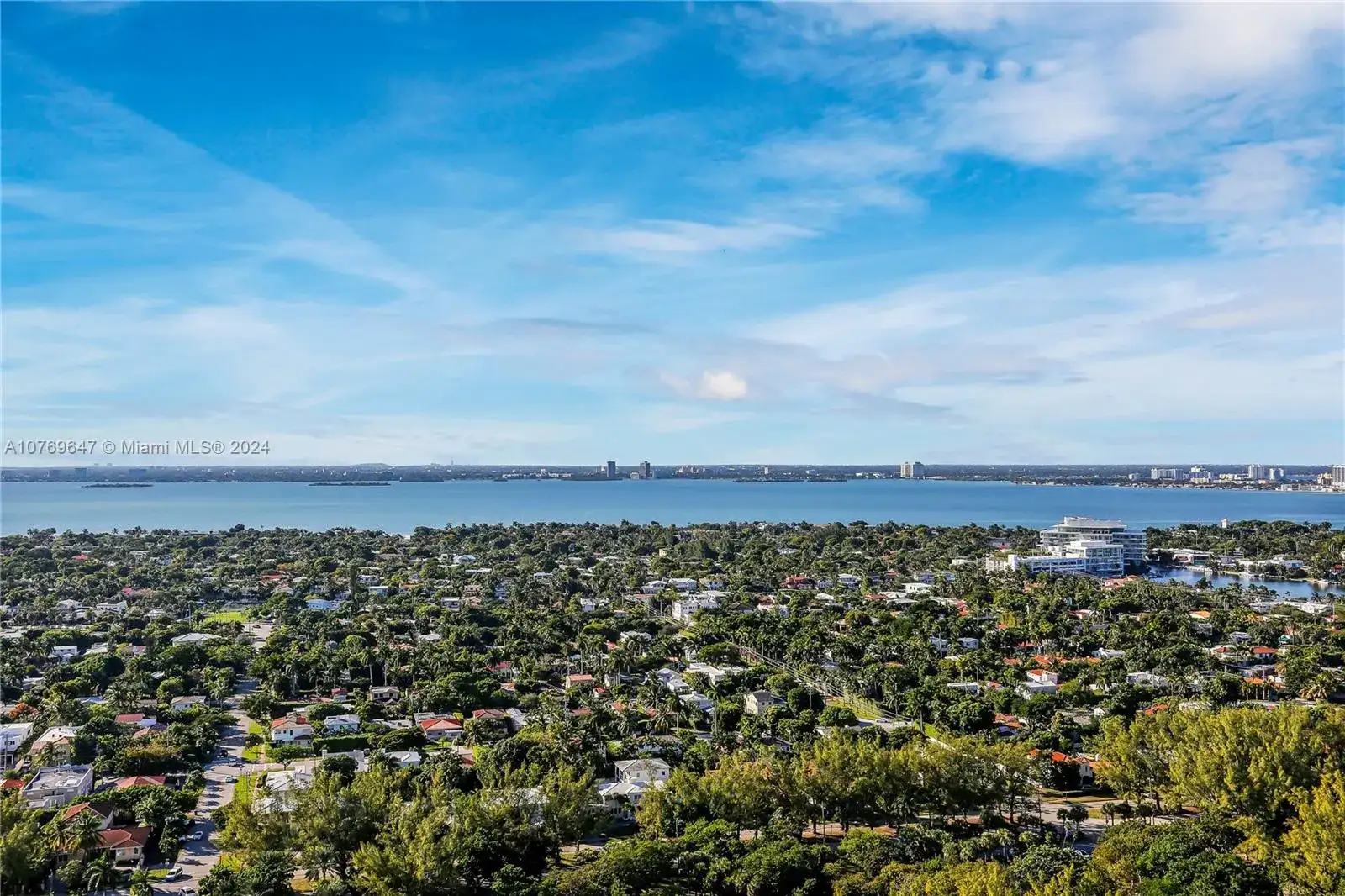 4401 Collins Ave, Miami Beach FL 33140 photo 4