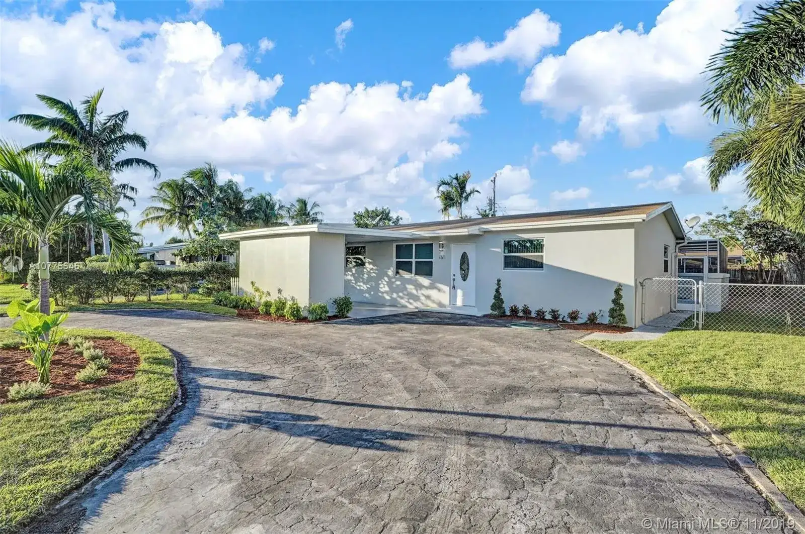 161 NE 57th Ct, Oakland Park FL 33334 photo 2