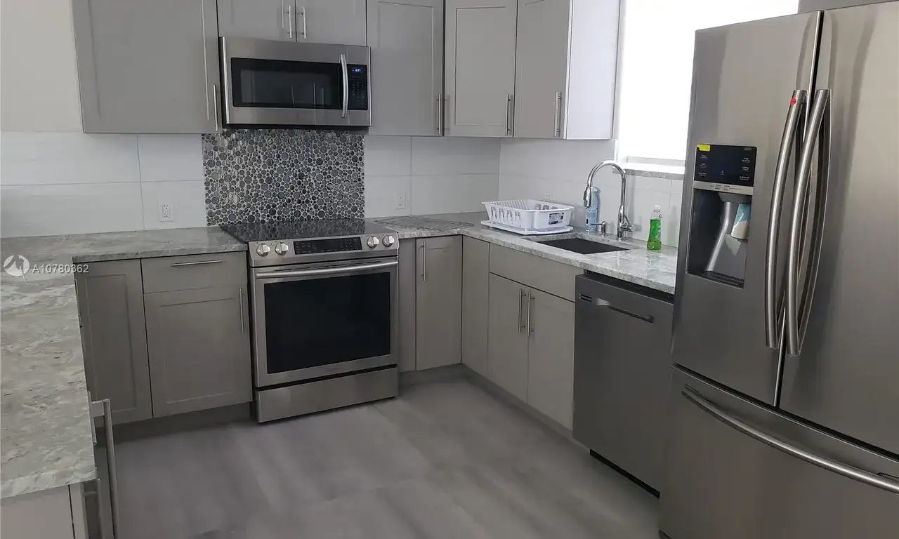 840 SW 14th St, Pompano Beach FL 33060 photo 5