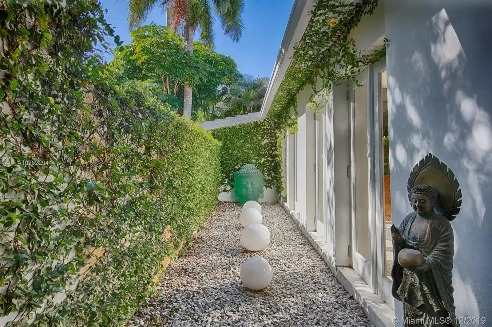 301 Manor Pl, Coral Gables FL 33133 photo 2