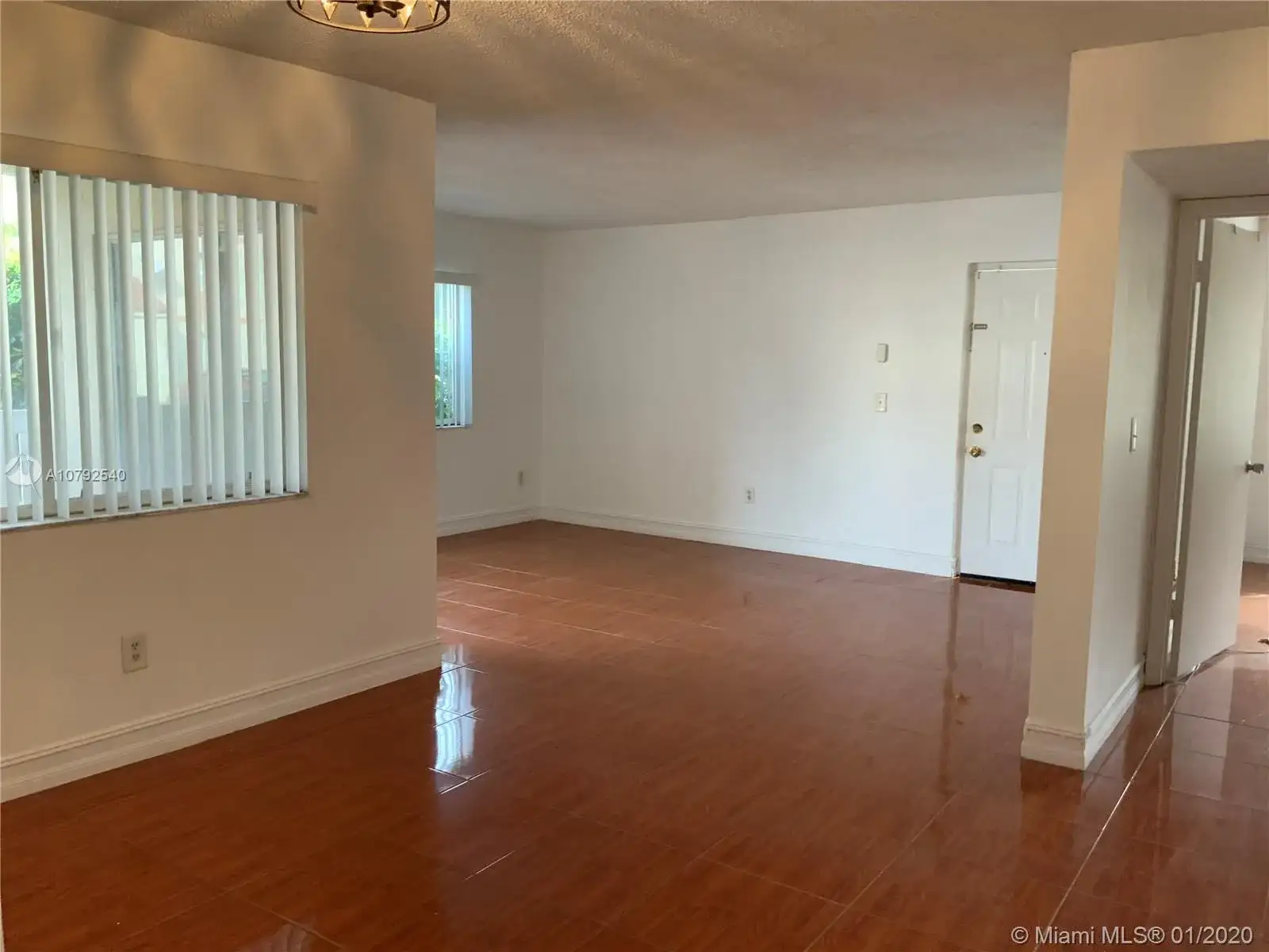 18890 NW 57th Ave # 101, Hialeah FL 33015 photo 2