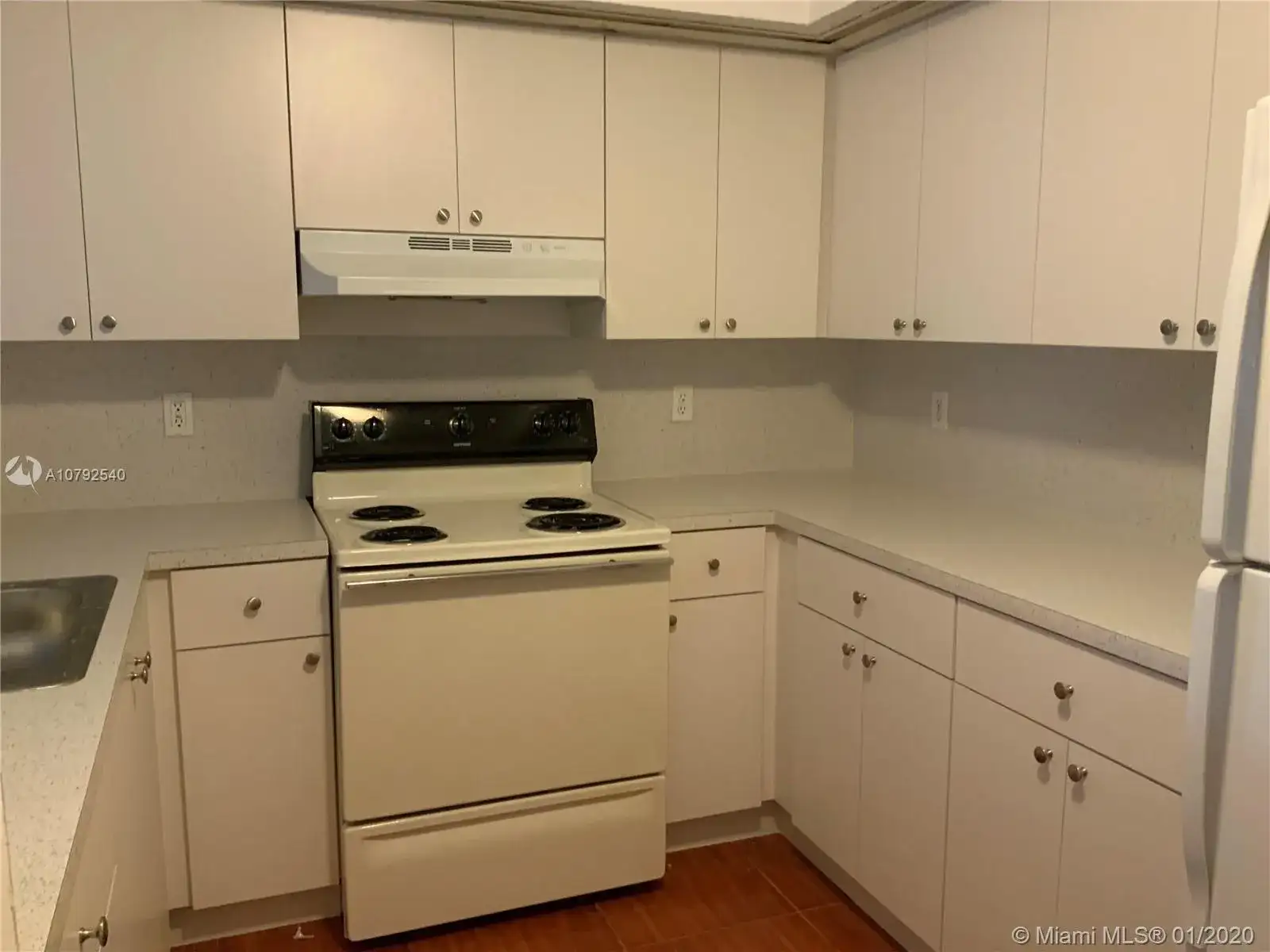 18890 NW 57th Ave # 101, Hialeah FL 33015 photo 3