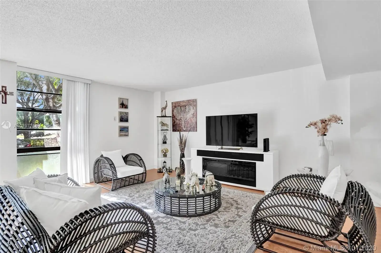 3401 N Country Club Dr # 110, Aventura FL 33180 photo 3