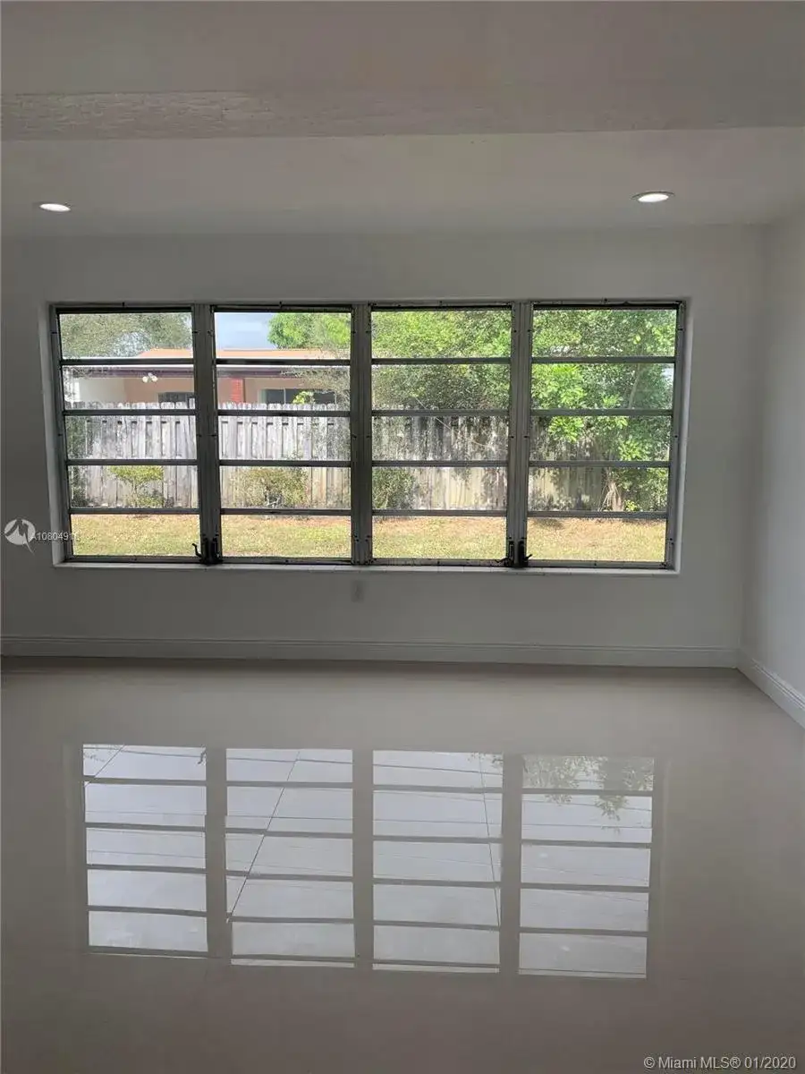 7619 Dilido Blvd, Miramar FL 33023 photo 4