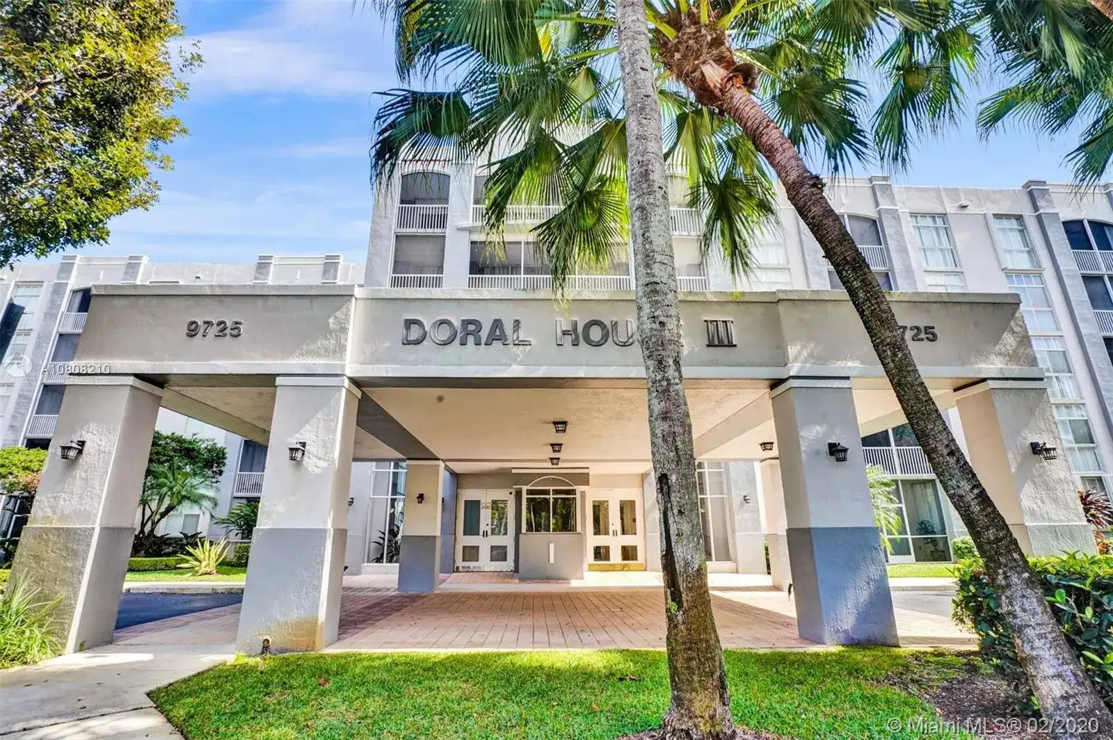 9725 NW 52nd St # 522, Doral FL 33178 photo 2
