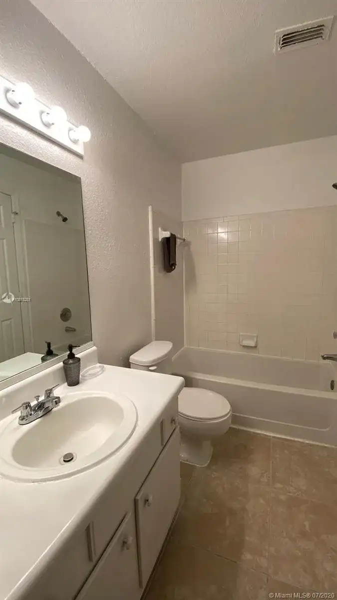 3420 N Pinewalk Dr N # 713, Margate FL 33063 photo 5