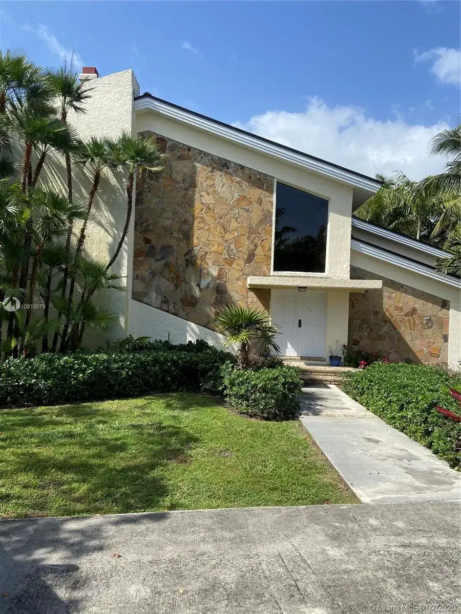 14540 Sailfish Dr, Coral Gables FL 33158 photo 3