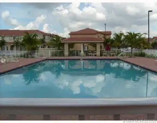 10778 NW 84th St # 27, Doral FL 33178 photo 2