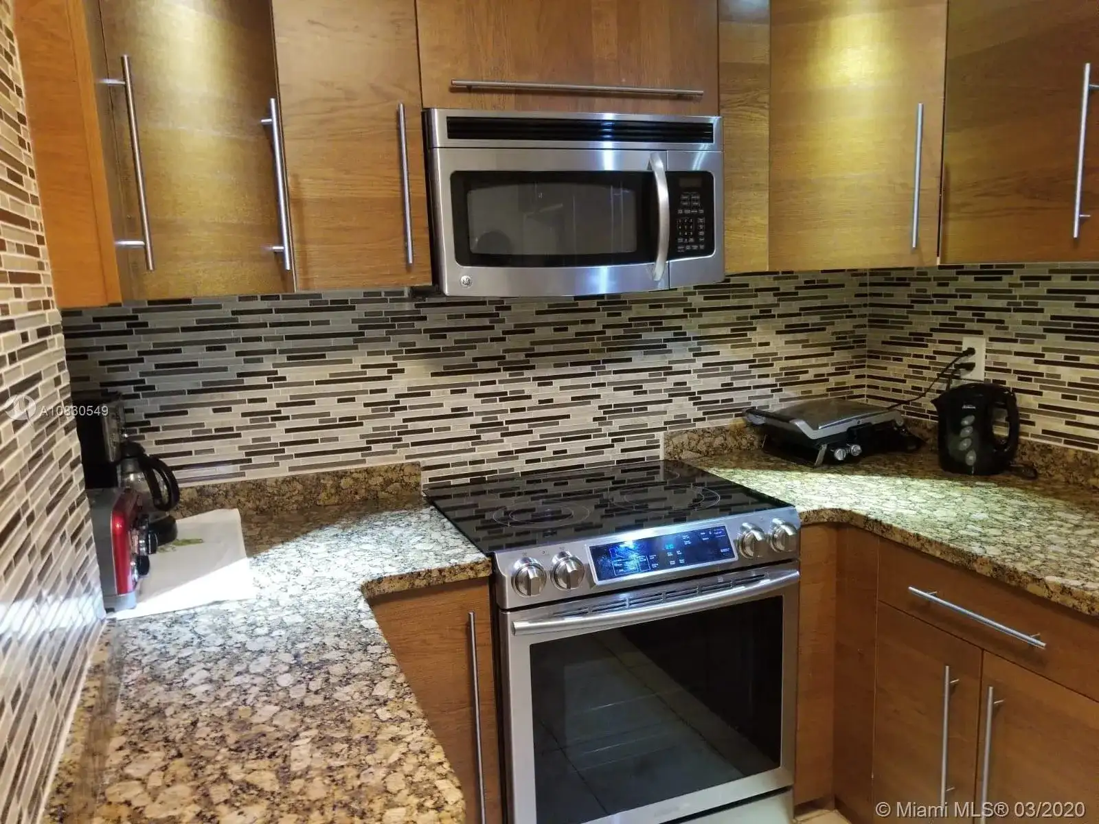 200 178th Dr # 612, Sunny Isles Beach FL 33160 photo 2