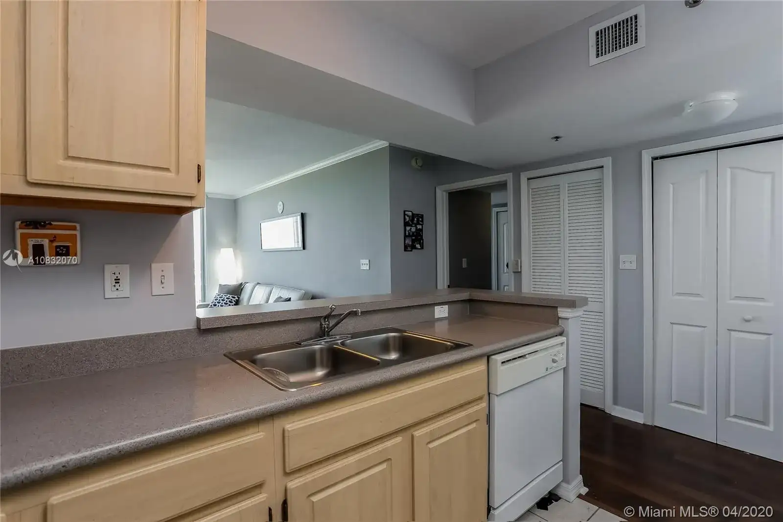 2665 SW 37th Ave # 1404, Miami FL 33133 photo 5