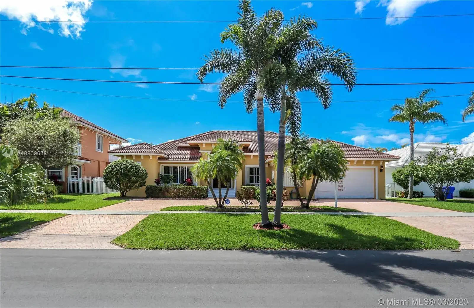 900 Washington St, Hollywood FL 33019 photo 3