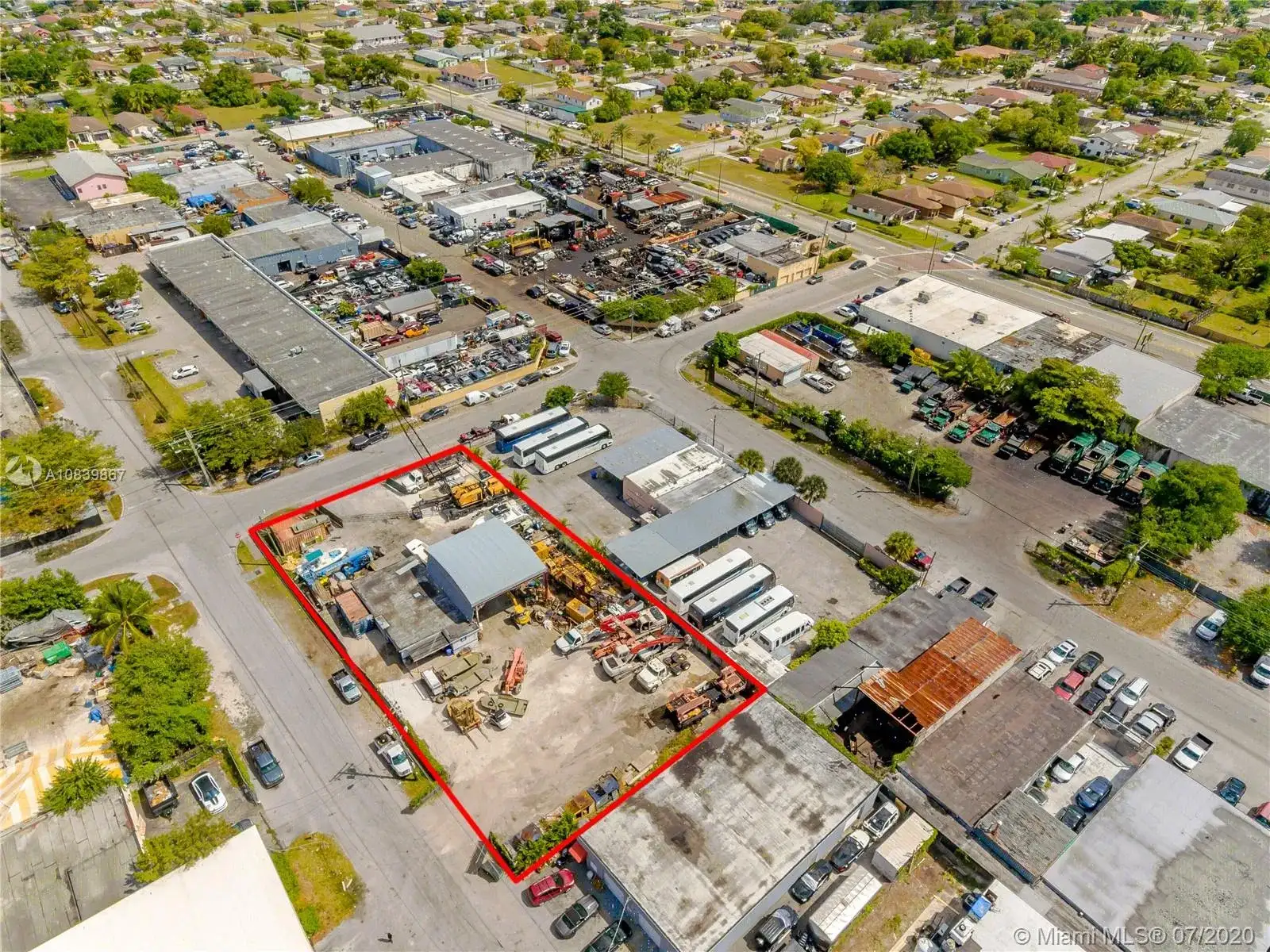 2301 sw, West Park FL 33023 photo 3
