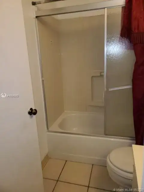 6480 W 27th Ct # 54, Hialeah FL 33016 photo 5