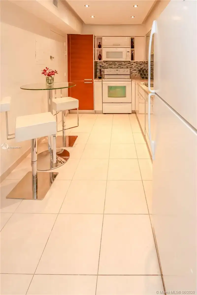5001 Collins Ave # 16E, Miami Beach FL 33140 photo 4