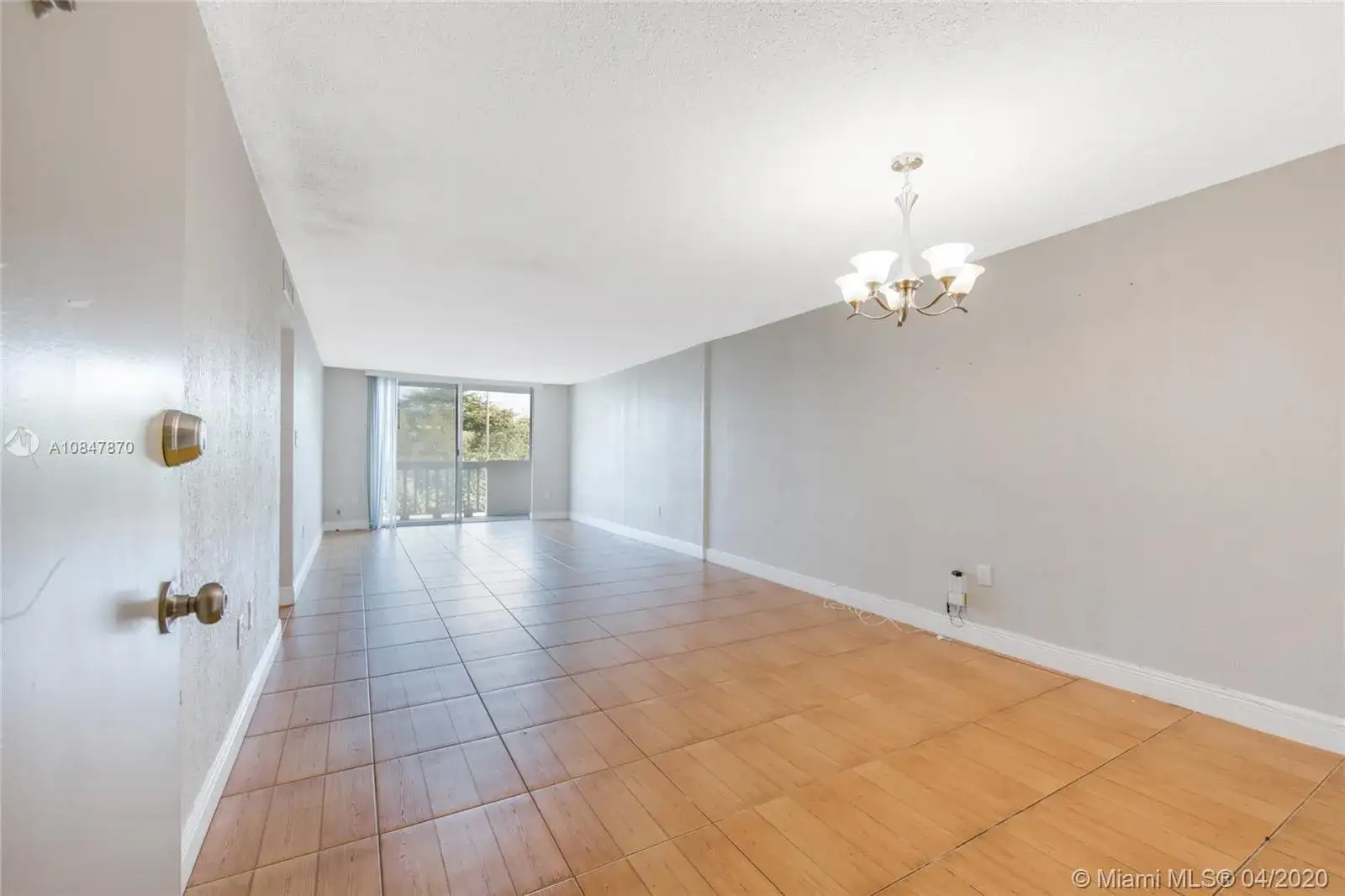 1800 Sans Souci Blvd # 303, North Miami FL 33181 photo 2