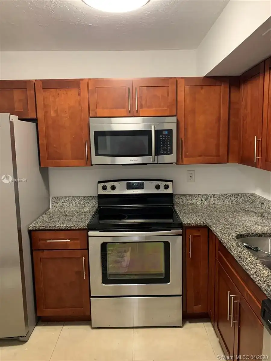 3600 NW 21st St # 114, Lauderdale Lakes FL 33311 photo 2